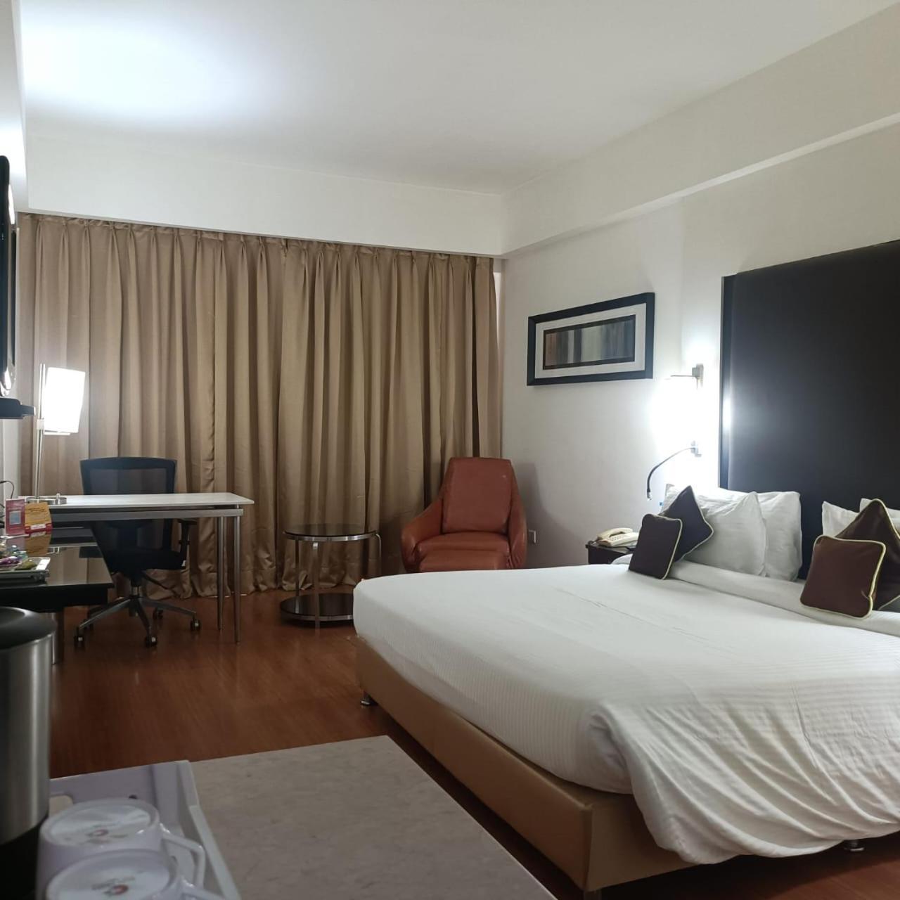 Hotel Royal Park Kākināda Zewnętrze zdjęcie