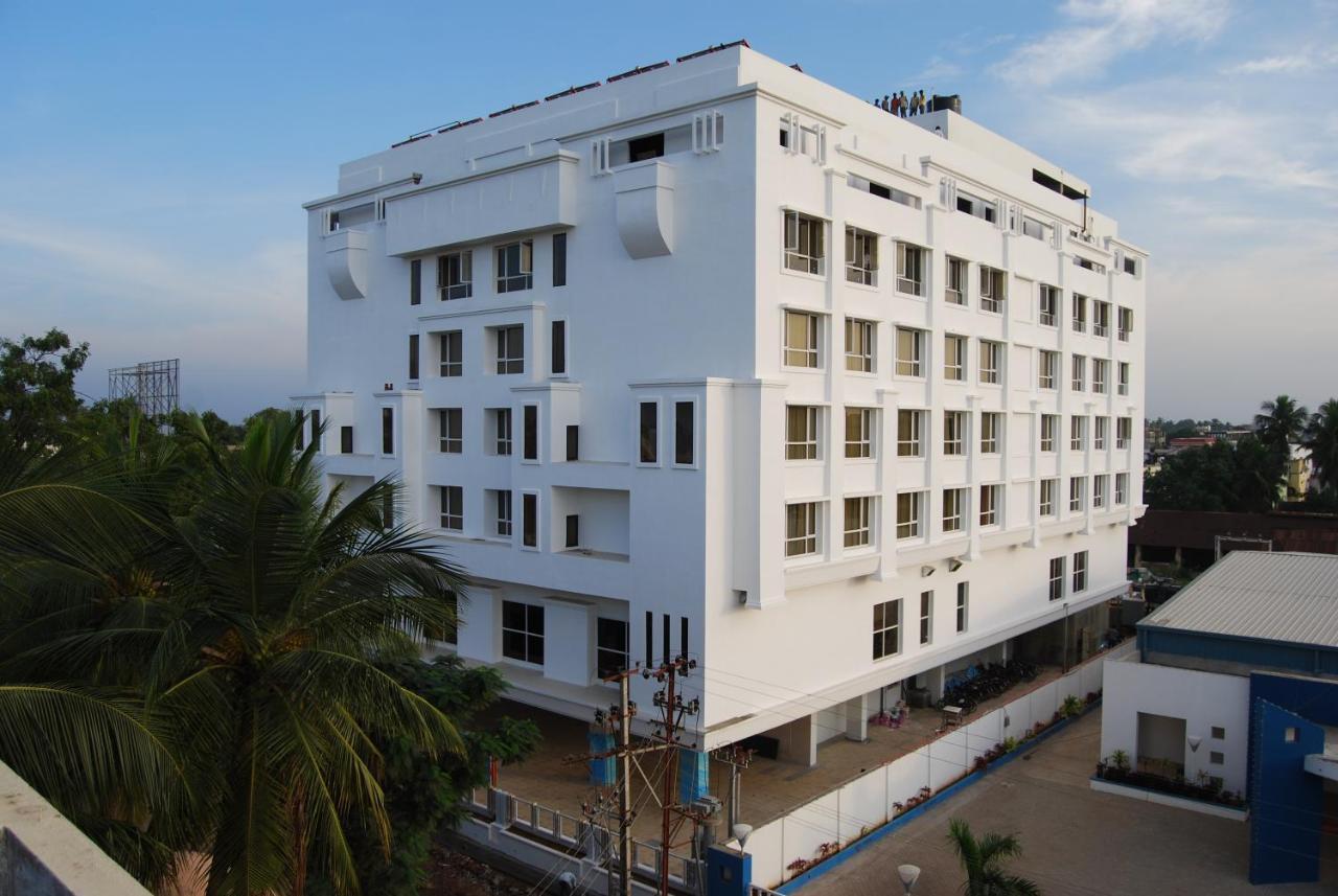 Hotel Royal Park Kākināda Zewnętrze zdjęcie